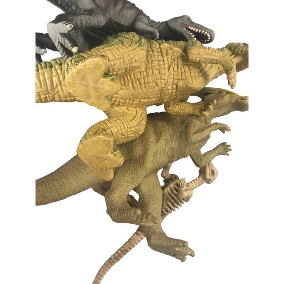 Mixed Lot Hard Plastic Dinosaurs Small Action Figure Toys Animals Lot of 4 - Picture 7 of 11